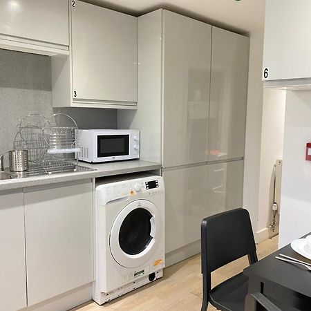 Cozy En-Suite Near Stratford London Exterior photo
