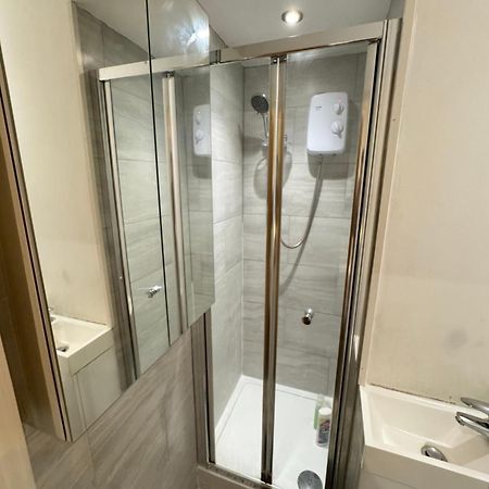 Cozy En-Suite Near Stratford London Exterior photo
