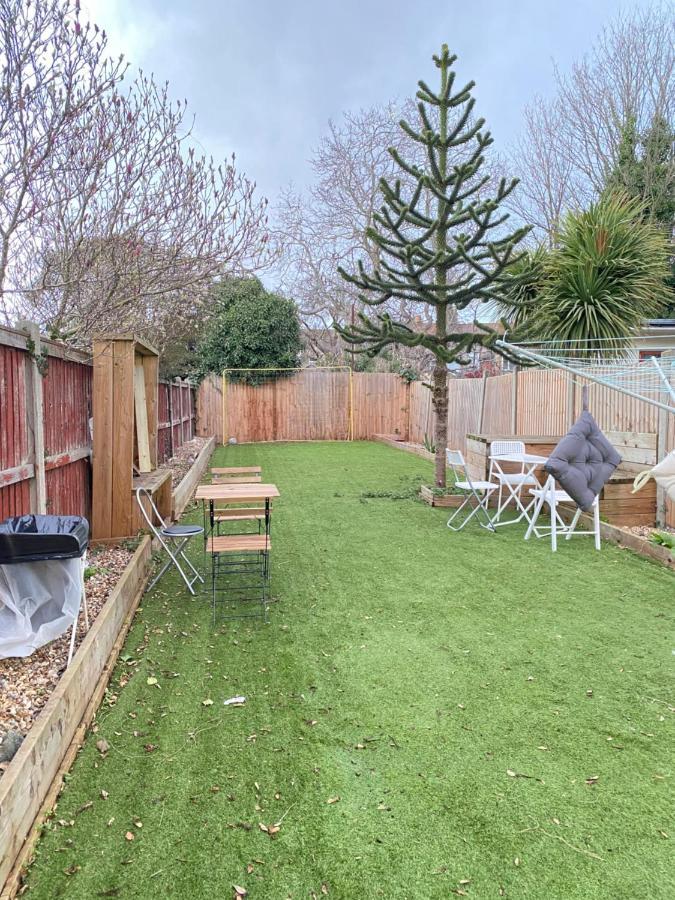 Cozy En-Suite Near Stratford London Exterior photo