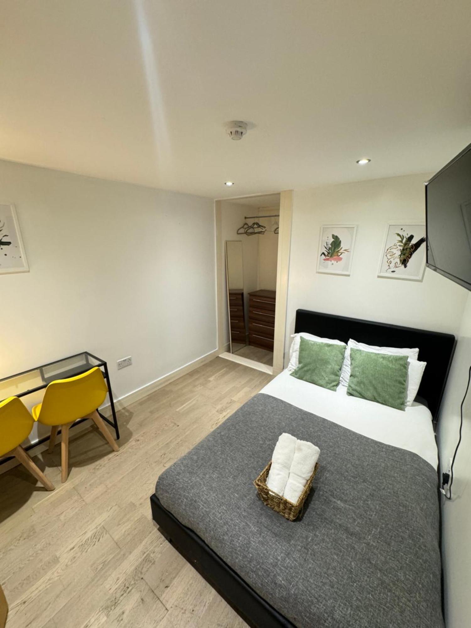 Cozy En-Suite Near Stratford London Exterior photo